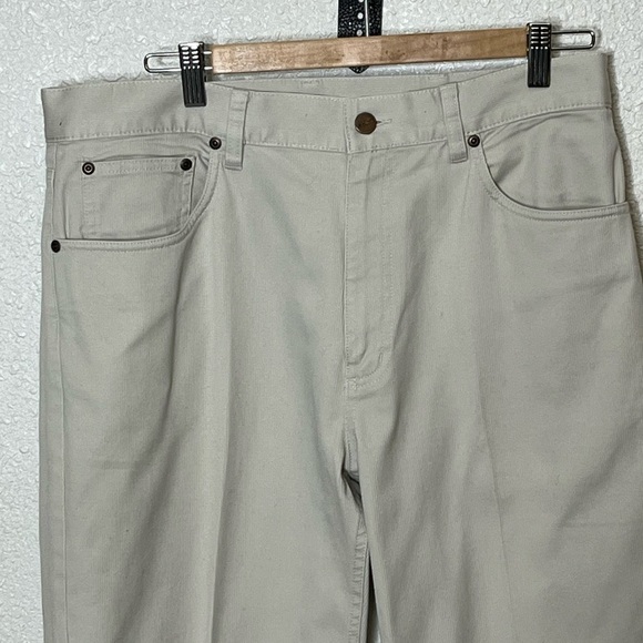 L L Bean Off White/ Light Cream Colored Thin Corduroy Pants Sz 34 - Picture 2 of 8